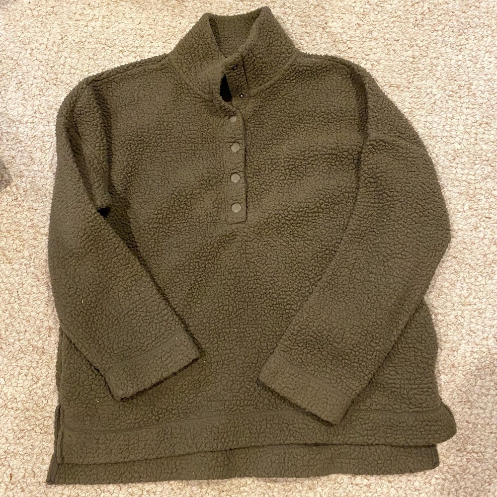Cozy Aerie sweater!